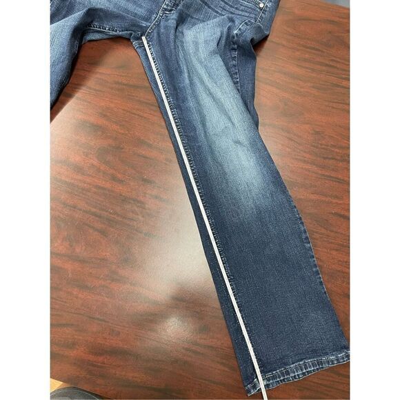 Lee Riders Mid-Rise Straight Women’s Denim Jeans - Picture 6 of 10